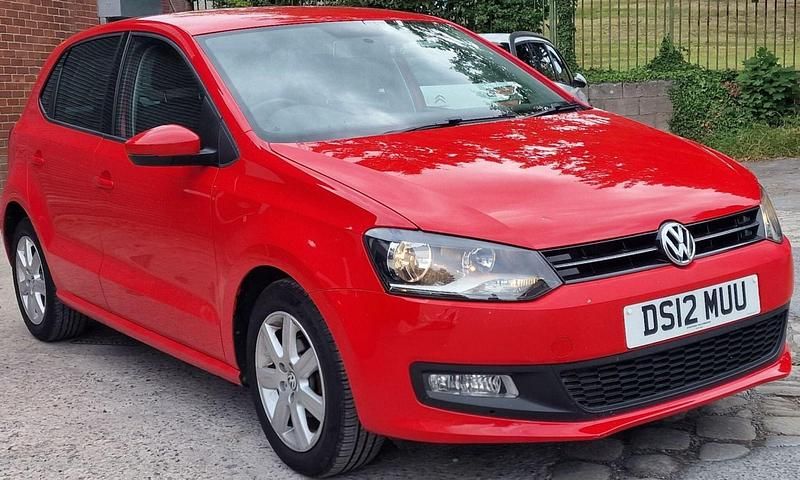 Begagnad VW Polo Match 70 HK (51 kW) 2012 Röd Halvkombi