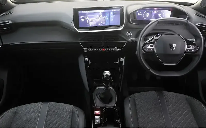 Used Peugeot 2008 Allure 131 HP (96 kW) 2024 Black SUV