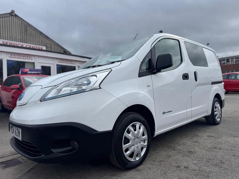 Used Nissan e-NV200 Acenta 80 kW (109 HP) 2014 White MPV