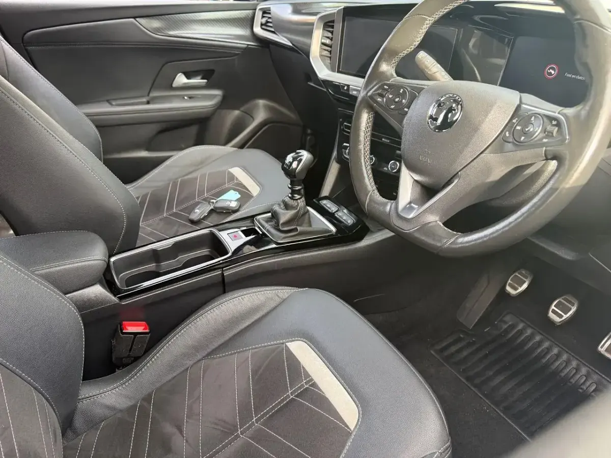 Used Vauxhall Mokka Ultimate 136 HP (100 kW) 2023 Black SUV