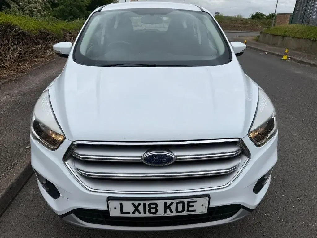 Używany Ford Kuga Zetec 120 KM (88 kW) 2018 Biały SUV