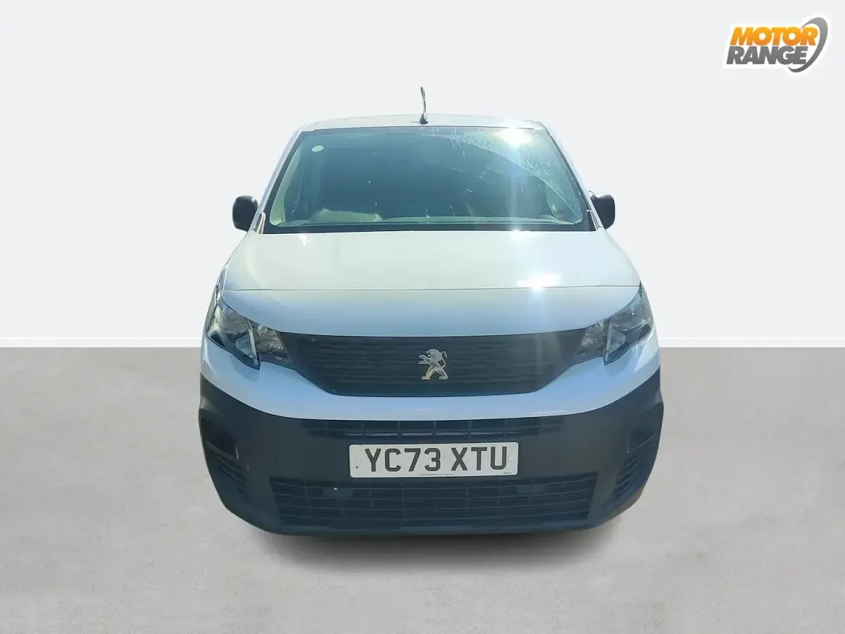 Used Peugeot Partner Premium 131 HP (96 kW) 2023 White MPV