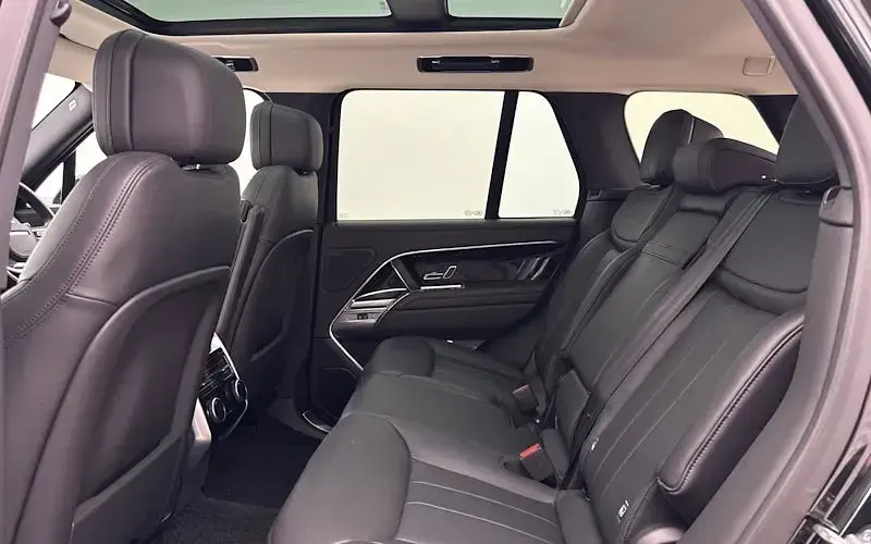 Used Land Rover Range Rover HSE 460 HP (338 kW) 2026 SUV