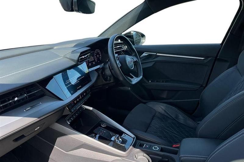 Used Audi A3 Comfort 150 HP (110 kW) 2023 Blue Sedan