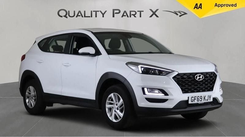 White Used 2019 Hyundai Tucson SUV | £11,980 (Super price) - Image 1/4