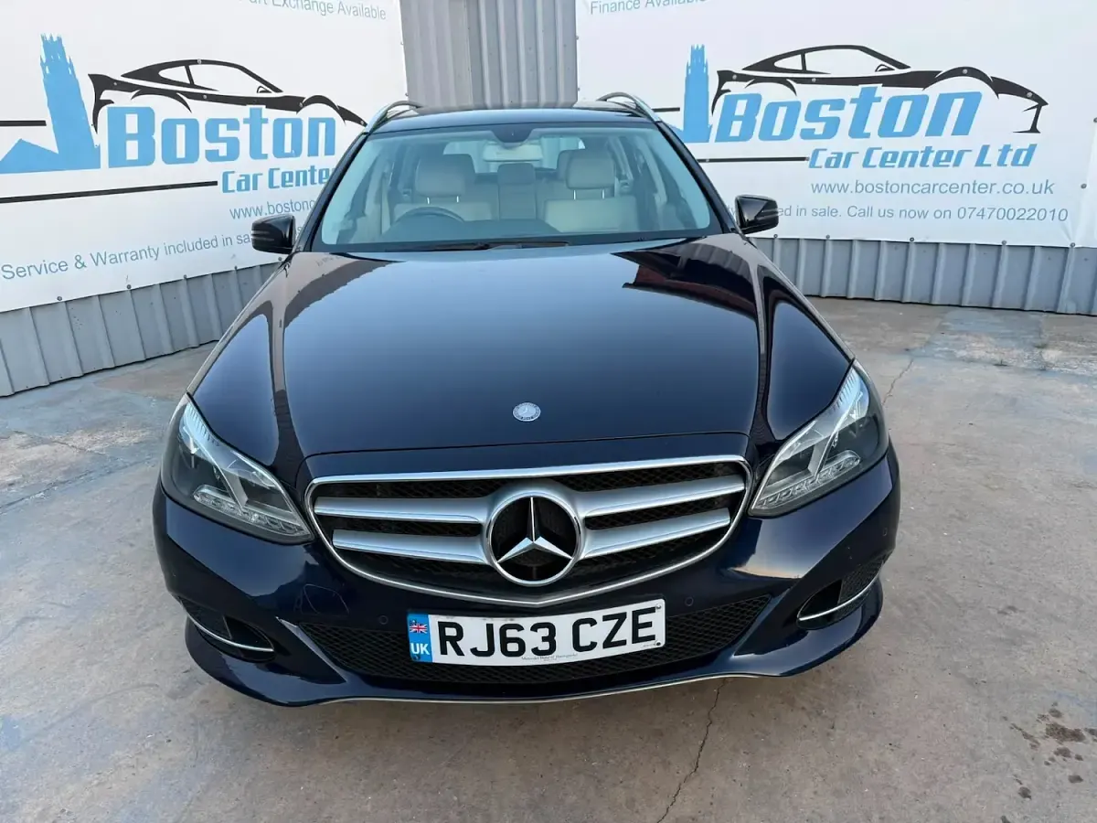 Used Mercedes E220 SE 170 HP (125 kW) 2014 Blue Estate