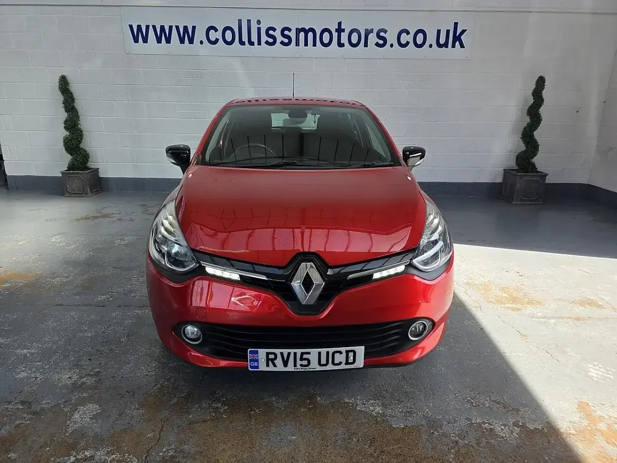 Begagnad Renault Clio IV Dynamique 75 HK (55 kW) 2015 Röd Halvkombi
