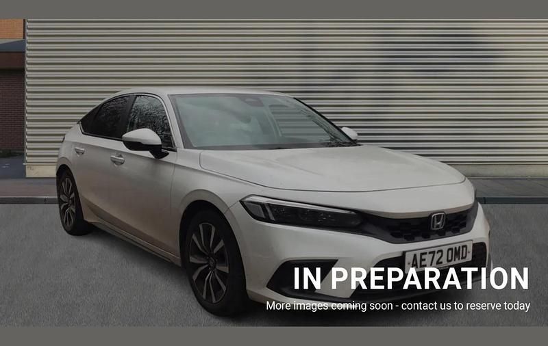 Used Honda Civic Elegance 143 HP (105 kW) 2022 White Hatchback