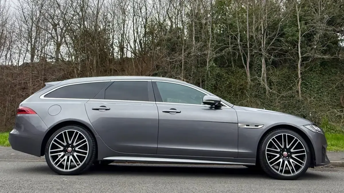 Używany Jaguar XF R-Sport 2017 Szary Kombi
