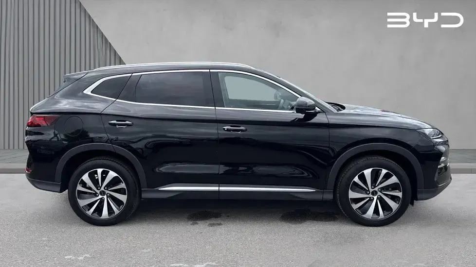 Used BYD Seal U Boost 218 HP (160 kW) 2025 Metallic  delan black SUV