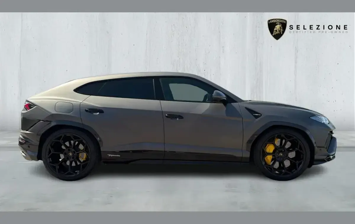 Used Lamborghini Urus 666 HP (489 kW) 2023 Grey SUV