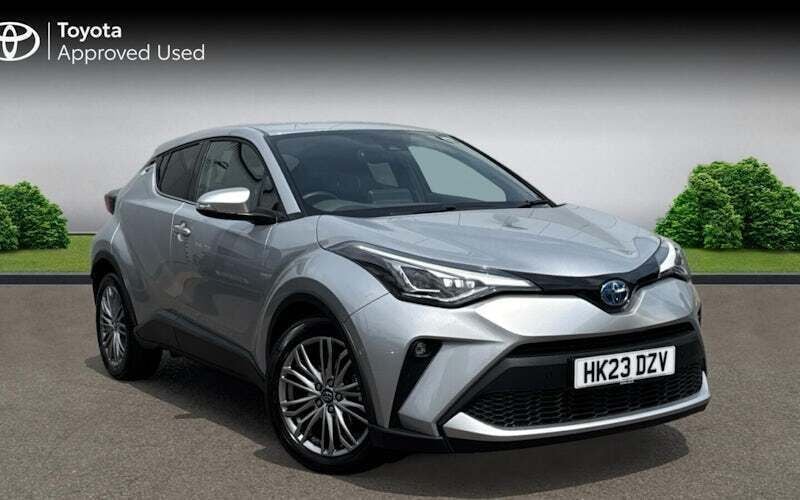 Silver metallic Used 2022 Toyota C-HR SUV | £21,468 (Fair price) - Image 1/4