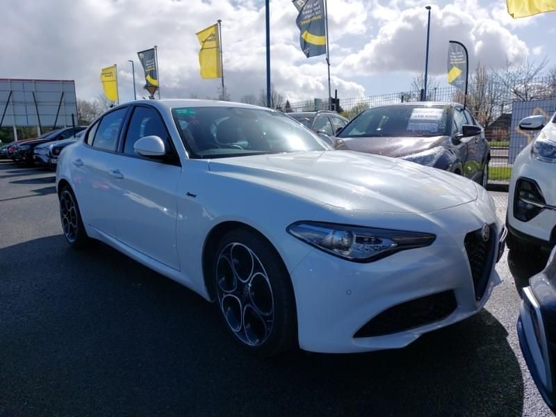 Used Alfa Romeo Giulia Sprint 201 HP (147 kW) 2021 White Sedan