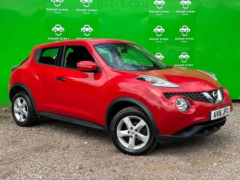 Red Used 2016 Nissan Juke Visia SUV | £5,299 (Good price) - Image 1/4