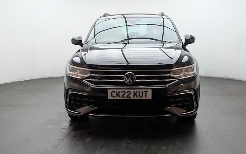 Used VW Tiguan R-line 150 HP (110 kW) 2022 Black SUV