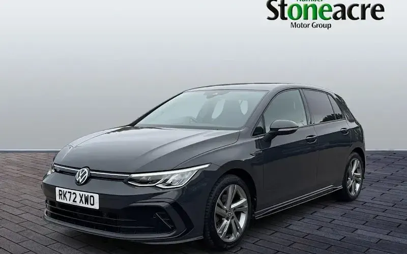 Used VW Golf VIII R-line 131 HP (96 kW) 2024 Hatchback