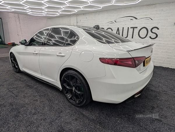 Used Alfa Romeo Giulia 280 HP (205 kW) 2019 White Sedan