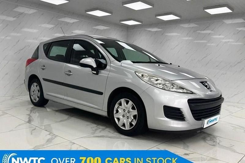 Begagnad Peugeot 207 S 92 HK (67 kW) 2011 Silver Kombi