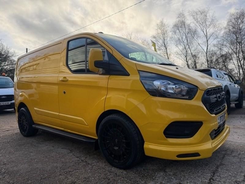 Used Ford Transit Custom Sport 130 HP (95 kW) 2022 Yellow Van