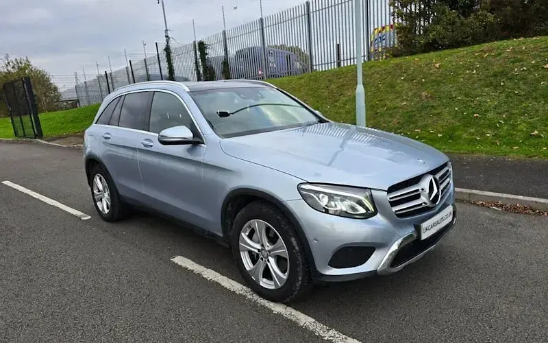 Gebraucht Mercedes GLC250 Premium 204 PS (150 kW) 2019 Kombi