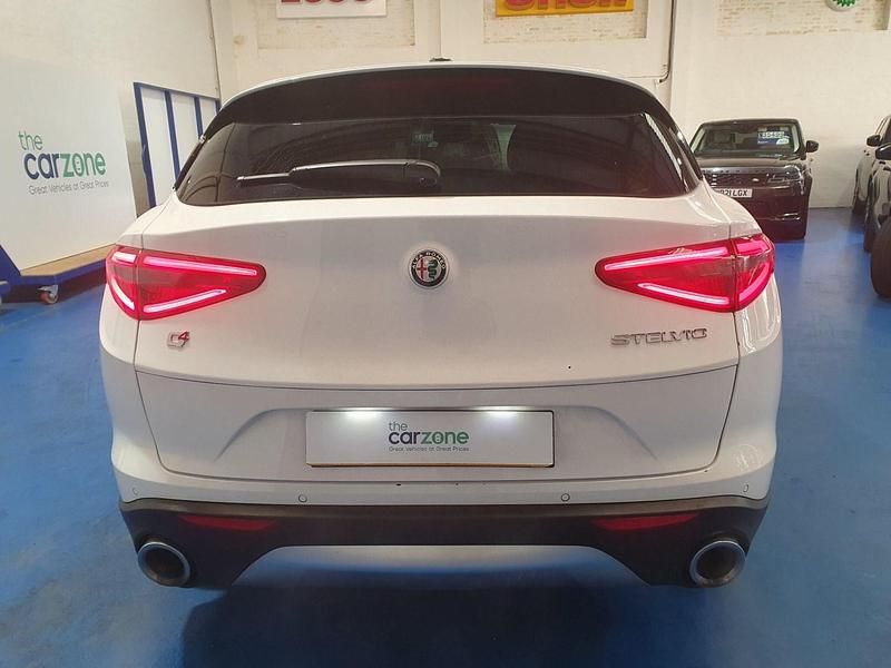 Used Alfa Romeo Stelvio Edizione Speciale 280 HP (205 kW) 2020 White SUV