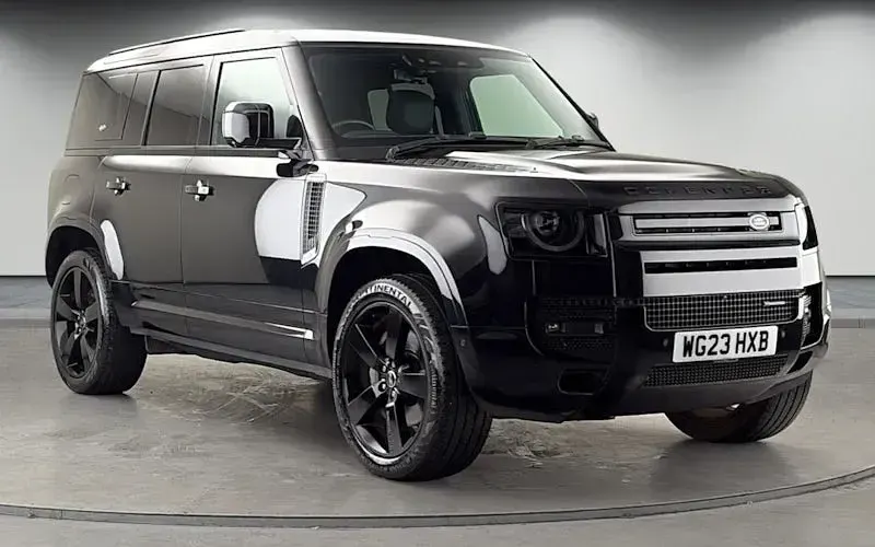 Używany Land Rover Defender HSE Dynamic 300 KM (220 kW) 2023 SUV