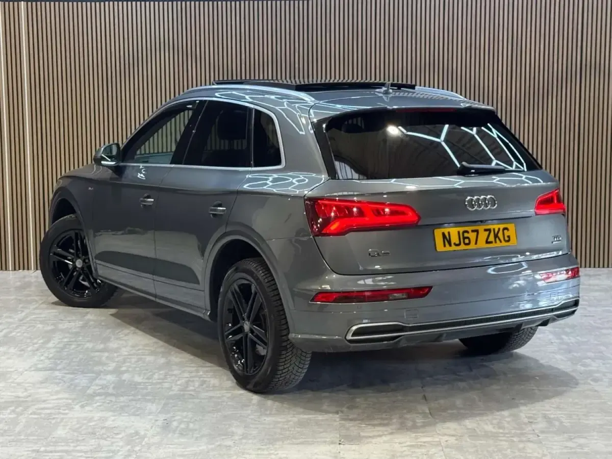 Usado Audi Q5 S-Line 190 HP (139 kW) 2017 Cinzento SUV