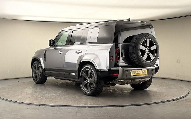 Usado Land Rover Defender HSE Dynamic 300 HP (220 kW) 2024 SUV