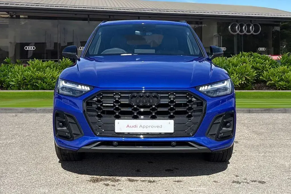 Used Audi Q5 Black Edition 204 HP (150 kW) 2024 Blue SUV
