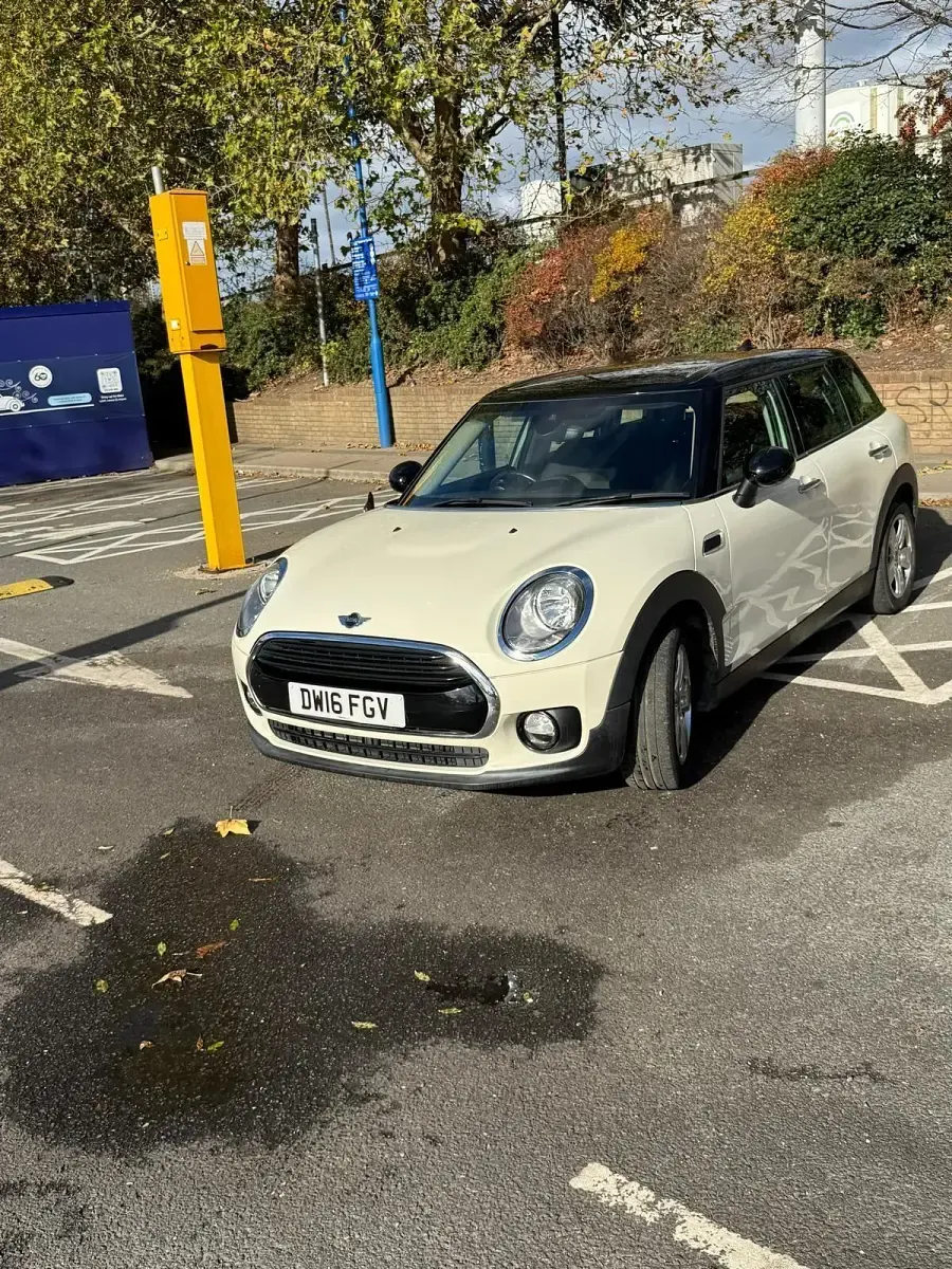 Used Mini Cooper Clubman 2016 White Estate