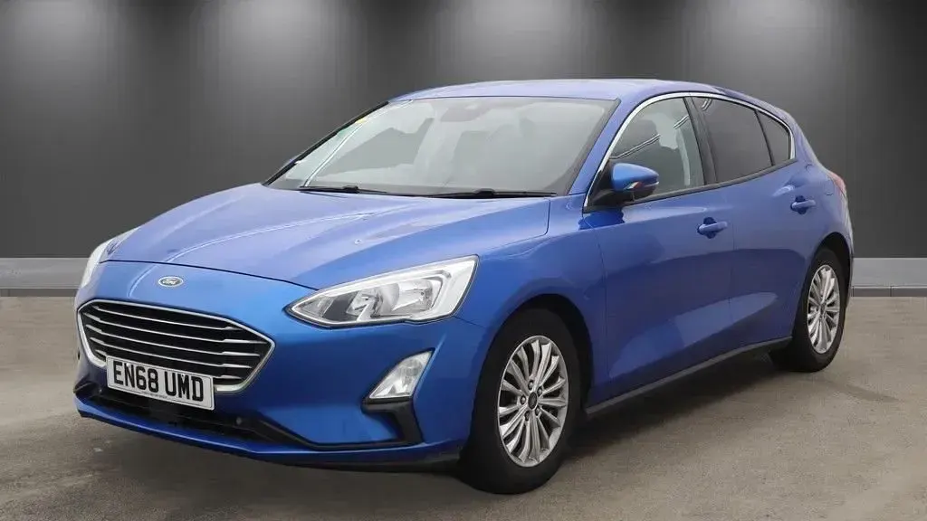 Begagnad Ford Focus Titanium 125 HK (91 kW) 2018 Blå Halvkombi