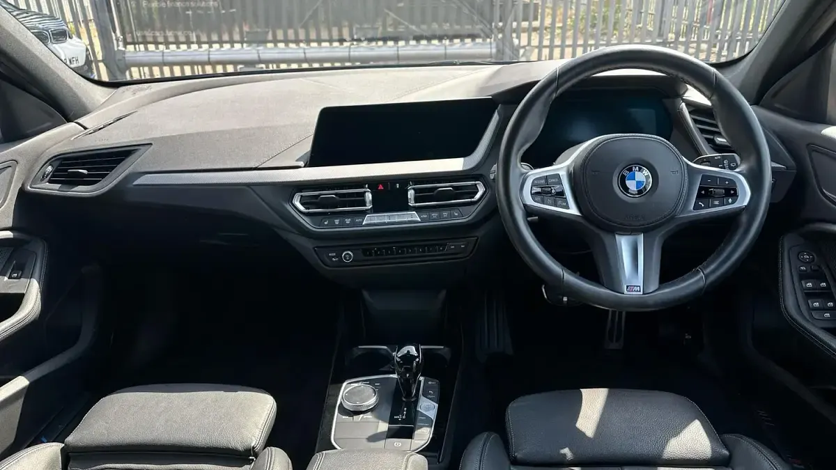 Used BMW 118 M Sport 136 HP (100 kW) 2022 Black Hatchback