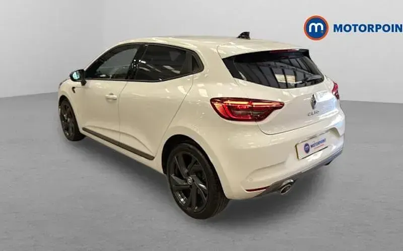 Used Renault Clio RS Line 90 HP (66 kW) 2023 White Hatchback