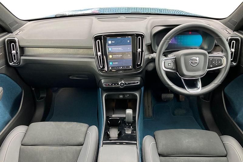 Used Volvo C40 Ultimate 169 kW (231 HP) 2022 Blue SUV