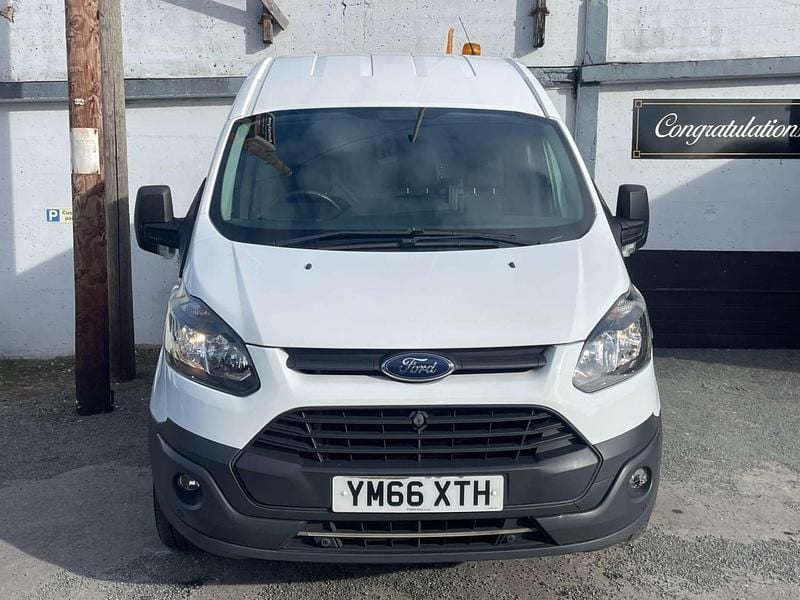 Used Ford Transit Custom 105 HP (77 kW) 2017 White Van