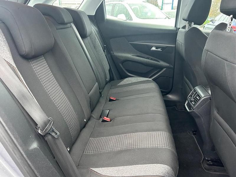Used Peugeot 3008 Active 2018 Grey Hatchback