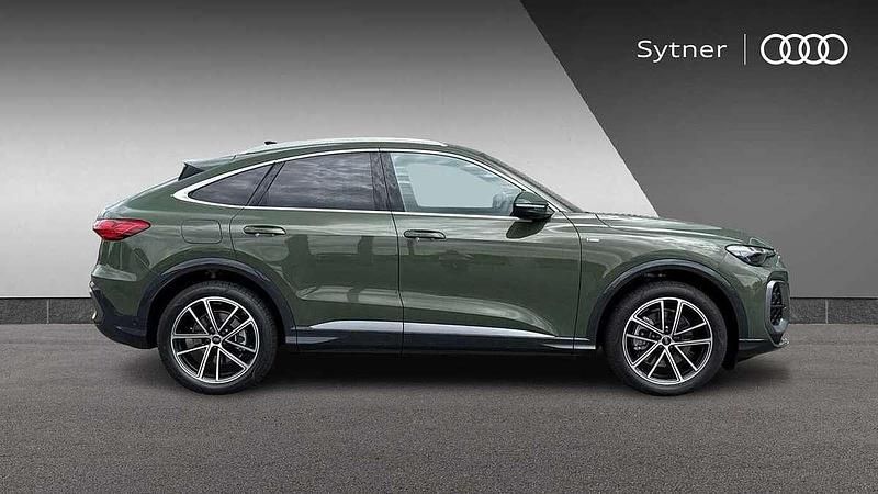 Used Audi Q5 Sportback Advanced 201 HP (147 kW) 2025 Green SUV