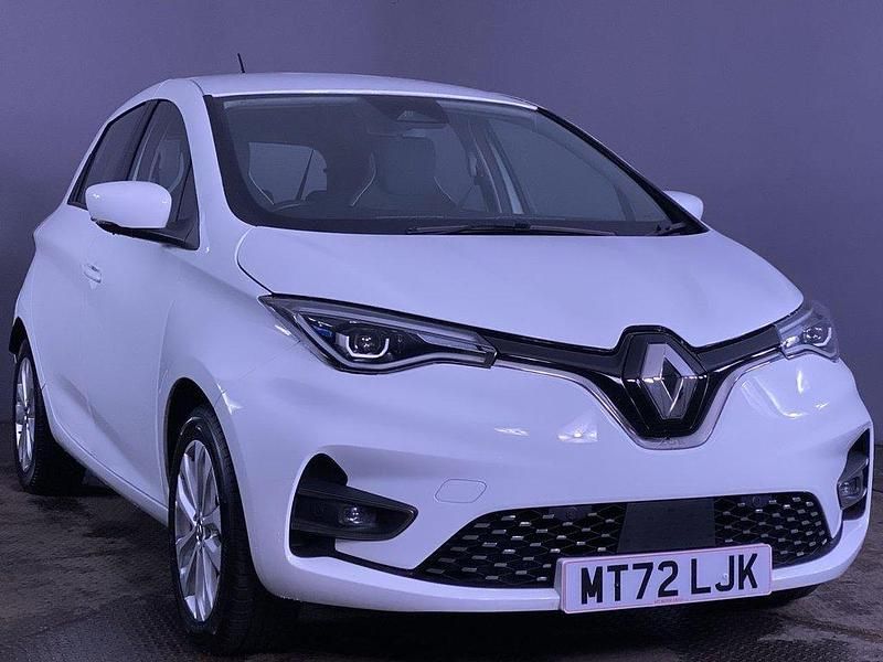 White Used 2022 Renault Zoe Version S Hatchback | £10,299 (Fair price) - Image 1/4