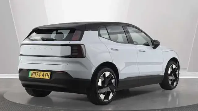 Usado Volvo EX30 Performance 310 kW (422 HP) 2024 Azul SUV