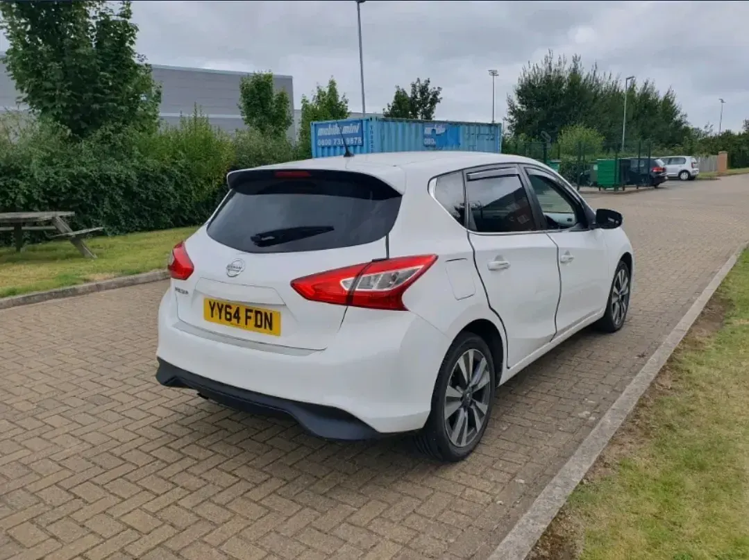 Used Nissan Pulsar N-TEC 115 HP (84 kW) 2014 White Hatchback