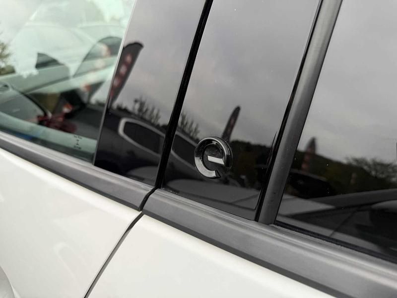 Used Vauxhall Mokka SRi 98 kW (134 HP) 2021 White SUV