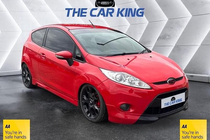 Red Used 2012 Ford Fiesta Zetec Hatchback | £3,480 (Fair price) - Image 1/1