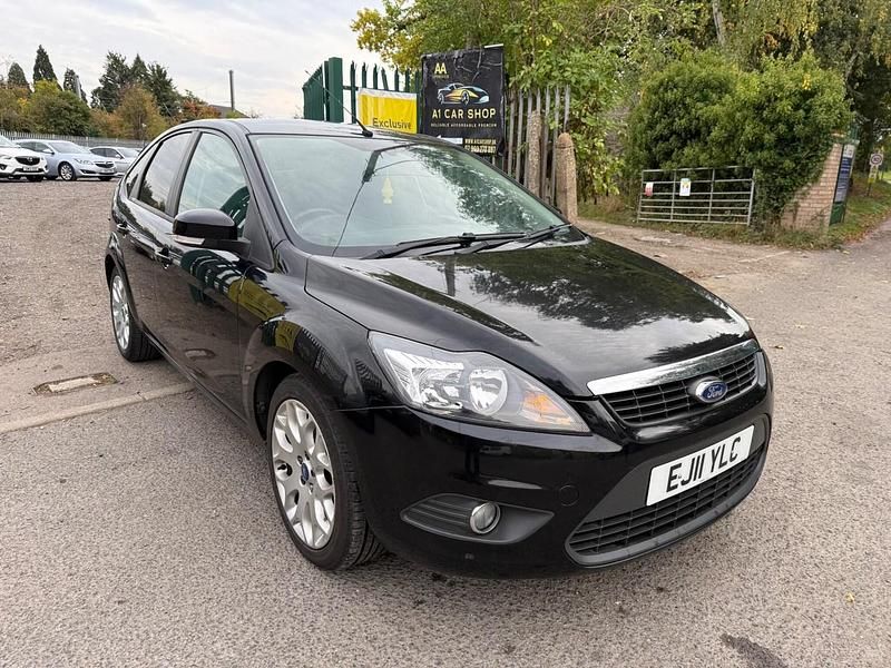 Black Used 2011 Ford Focus Zetec Hatchback | £2,895 (Fair price) - Image 1/4