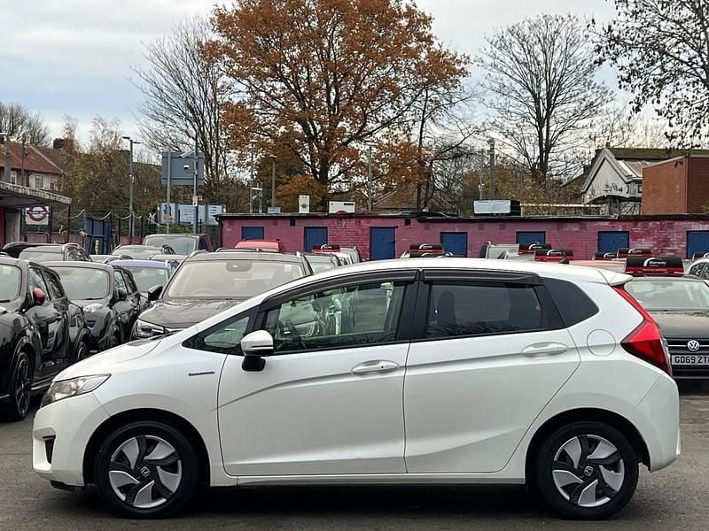 Used Honda Jazz Hybrid 2013 White Hatchback