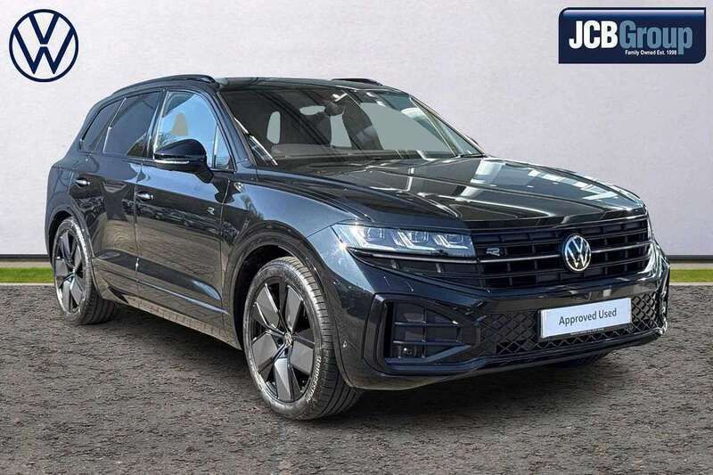 Black Used 2024 VW Touareg Black Edition SUV | £54,995 (Expensive) - Image 1/4