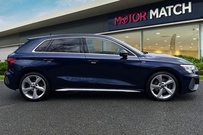 Used Audi A3 Sportback S-Line 150 HP (110 kW) 2021 Blue Hatchback
