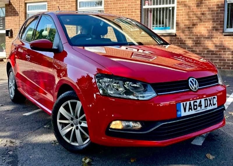 Used VW Polo SE 60 HP (44 kW) 2014 Red Hatchback