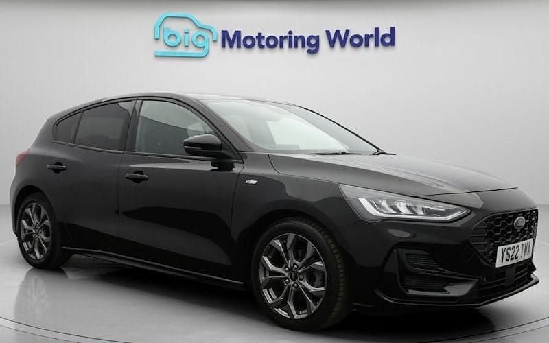 Used 2023 Ford Focus ST-Line Hatchback | £14,300 (Fair price) - Image 1/4
