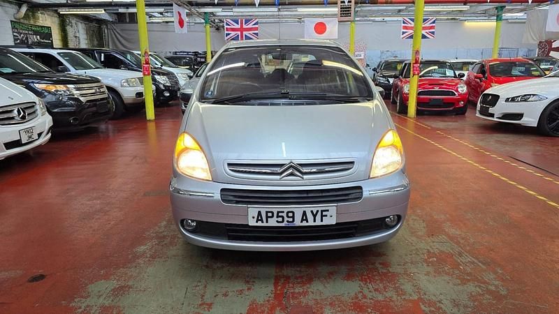 Used Citroën Xsara Picasso 2010 Silver MPV