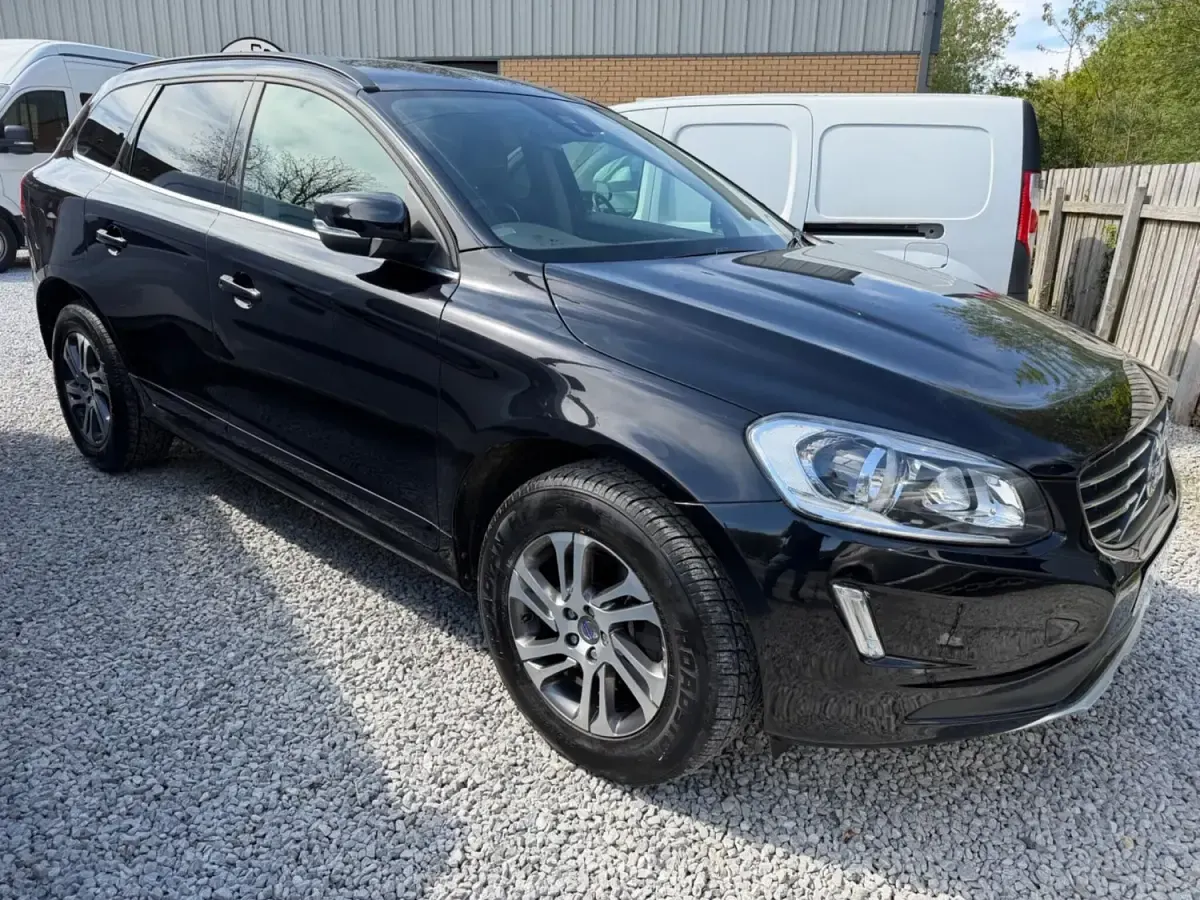 Second-hand Volvo XC60 SE 163 CP (119 kW) 2013 Negru SUV